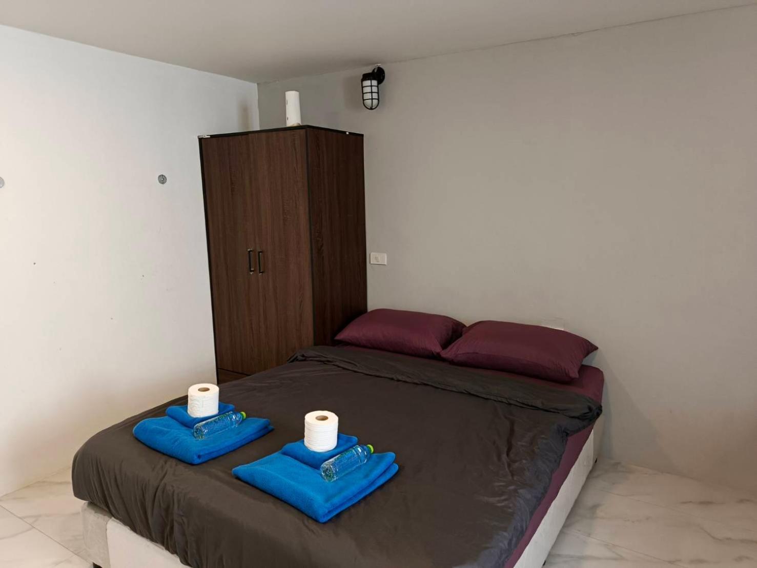 האד רין Medileaf Hostel מראה חיצוני תמונה