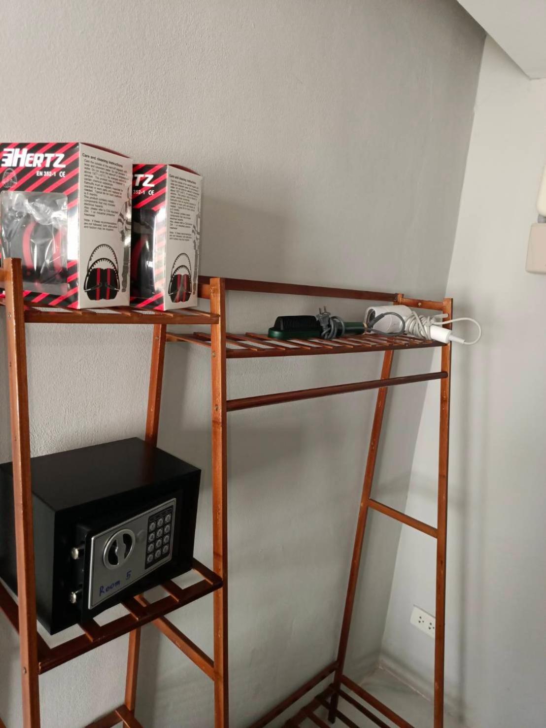 האד רין Medileaf Hostel מראה חיצוני תמונה