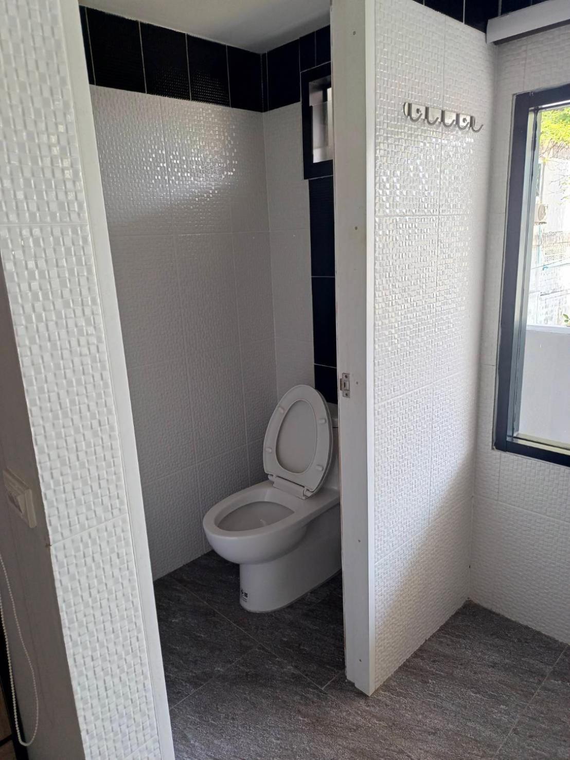 האד רין Medileaf Hostel מראה חיצוני תמונה